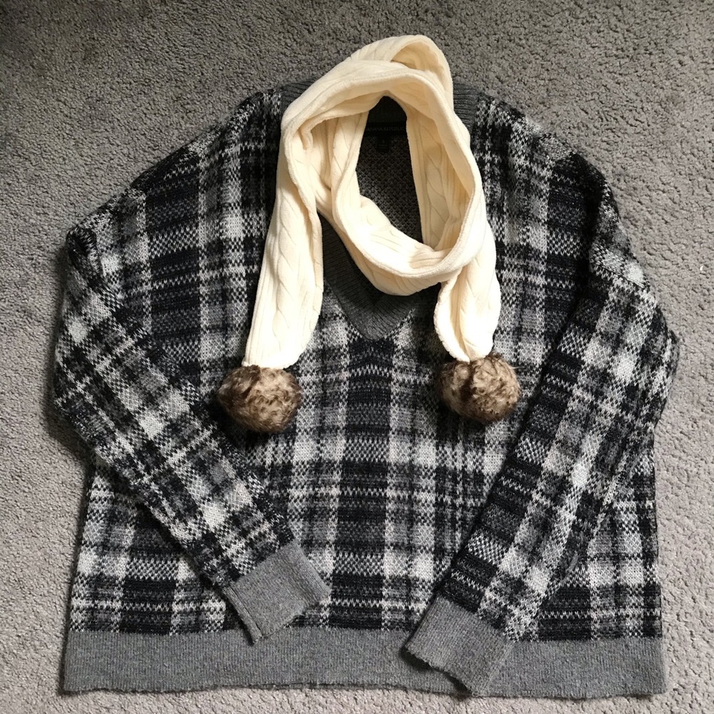 Banana Republic sweater